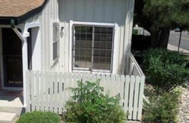 1091 S Granby Way Gallery 3