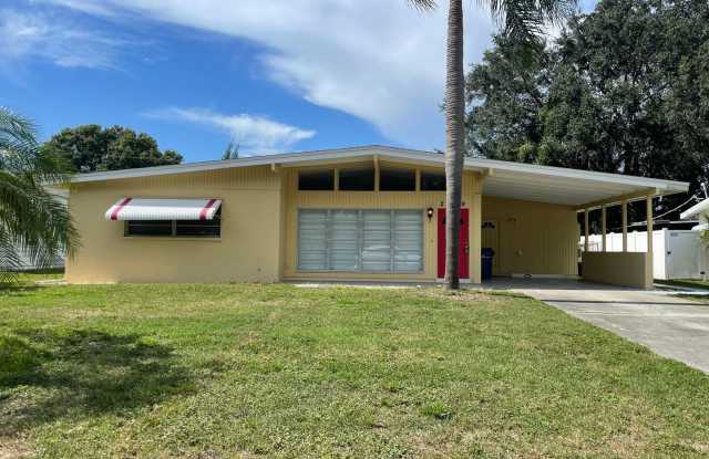 Spacious 2Bed/2Bath Home Avail. for Rent in Southgate Sarasota!! photos photos Spacious 2Bed/2Bath Home Avail. for Rent in Southgate Sarasota!! photos photos
