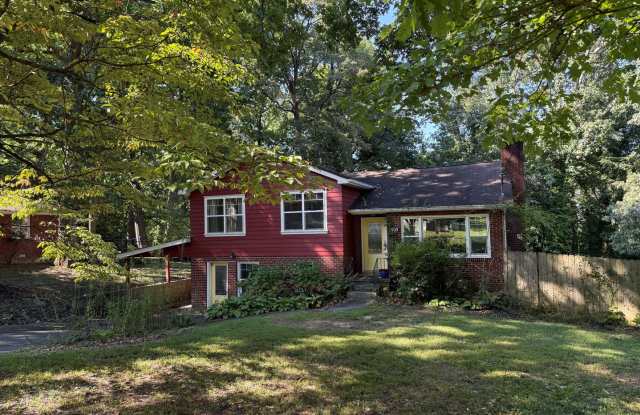 COMING SOON- Beautiful 3-Bedroom, 2-Bath Home with Finished Basement in Knoxville! photos photos