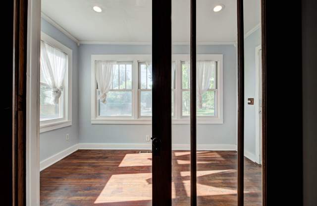321 East Duffy Street, APT A Gallery 4