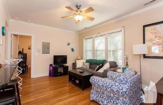 1516 W Waveland photos photos