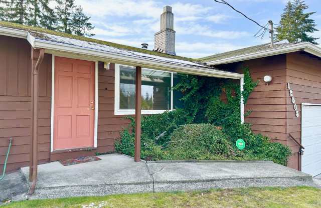 Charming 3 bed 1.75 Bath Rambler in Newcastle Gallery 3