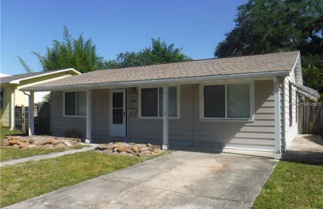 339 41ST AVENUE N - 339 41st Avenue North, St. Petersburg, FL 33703