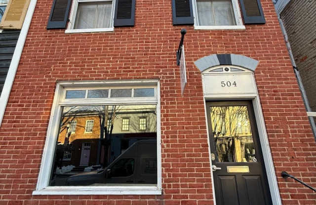 504 N MARKET Street photos photos