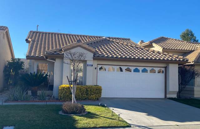 Sun Lakes Senior Stunner photos photos