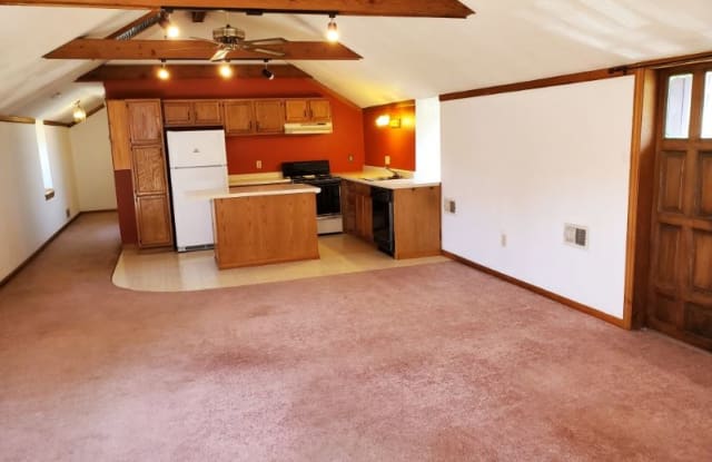 27 RICHMOND STREET LOFT - 27 Richmond Street, Crafton, PA 15205