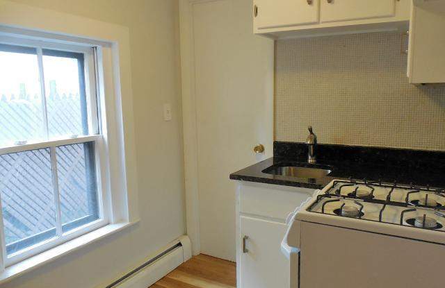 10 Smith Ave. - 10 Smith Avenue, Somerville, MA 02143