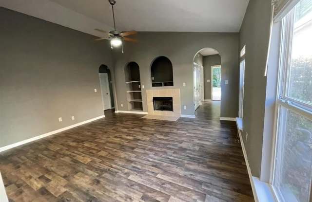 5237 COTTAGE CIRCLE Gallery 3