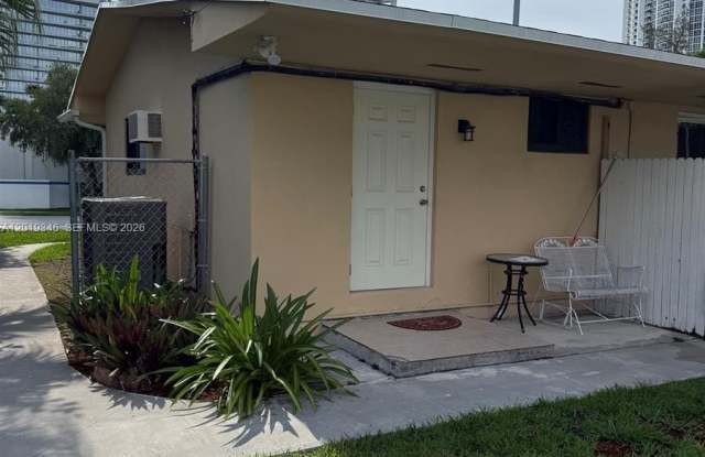 18510 Atlantic Blvd photos photos