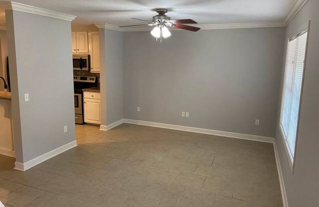 3 BD/2.5 BA Gallery 3
