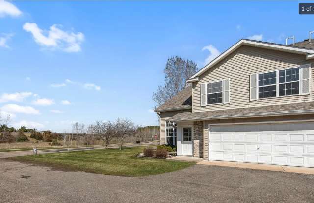Beautiful 3 Bed 1.5 Bath Townhome photos photos