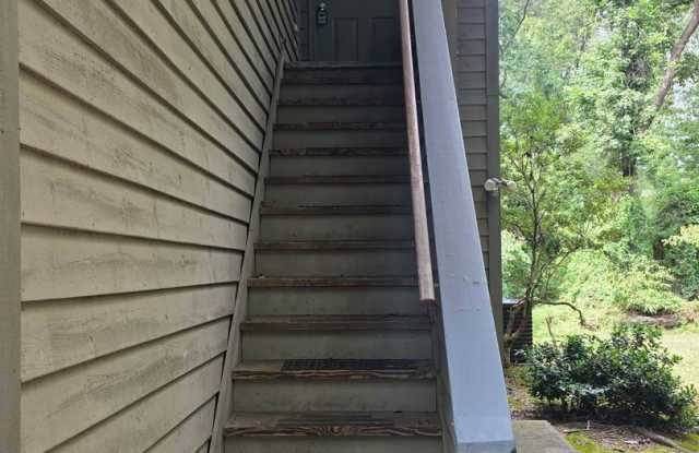 1008 Creekside Way Gallery 4