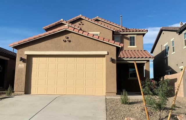646 West Calle Espadero - 646 West Calle Espadero, Sahuarita, AZ 85629