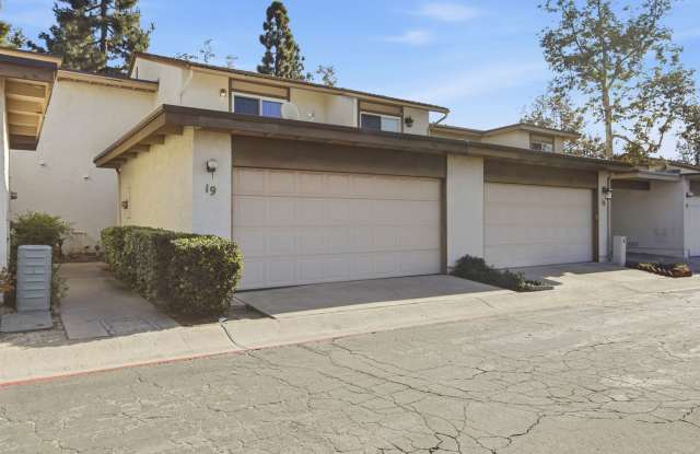 AVAILABLE NOW- 1st MONTH RENT IS FREE!!! STUNNING 3BD/2.5BA TOWNHOUSE - BONITA VIEW TERRACE - CHULA VISTA! $3,395/mo - 575 Otay Lakes Road, Chula Vista, CA 91902