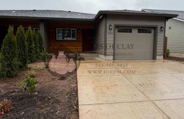 1010/1012 NW Highlands Loop photos photos 1010/1012 NW Highlands Loop photos photos