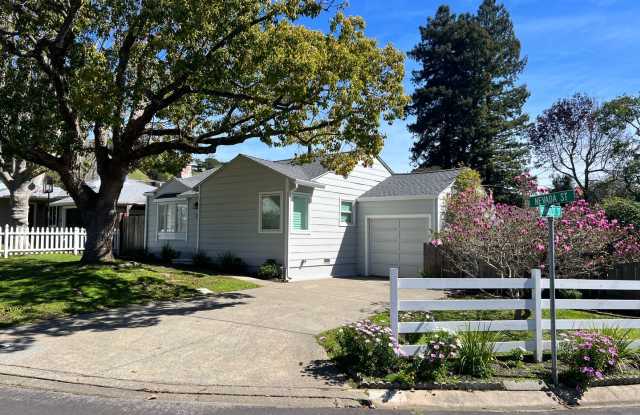 WONDERFUL TWO BEDROM TWO BATH UPDATED HOME IN SUN VALLEY - 2 Nevada Street, San Rafael, CA 94901