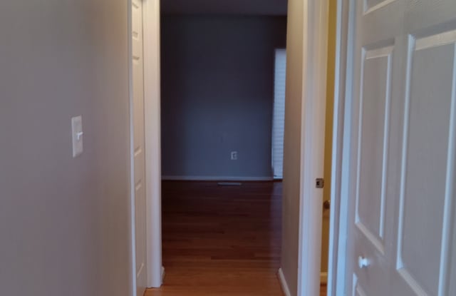 1872 Hawk Ct Gallery 3