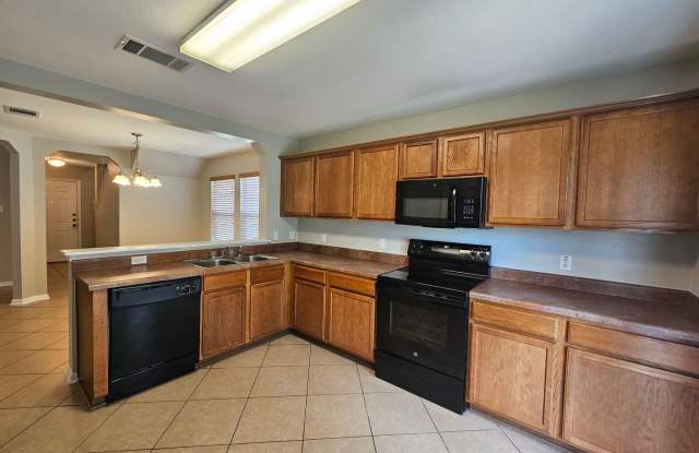 PRICE IMPROVEMENT - MOVE IN SPECIAL! Gallery 4
