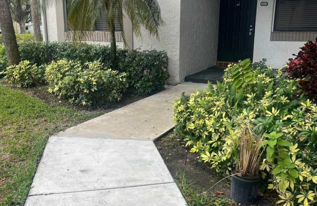 1252 S Military Trl photos photos