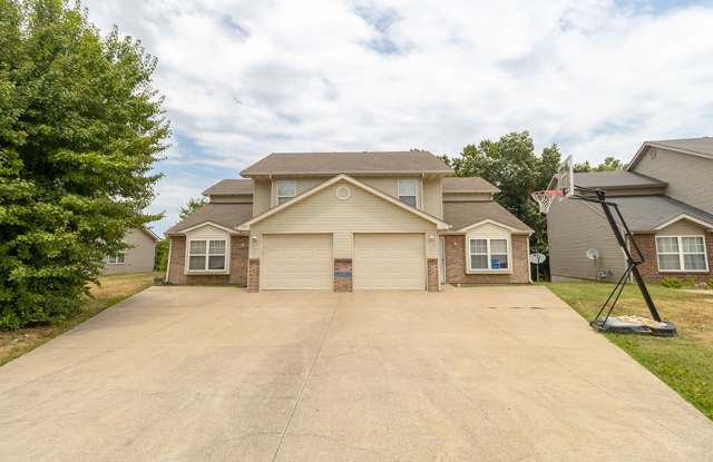 Nice 4bedroom Duplex - 111 Antelope Drive, Columbia, MO 65202 Nice 4bedroom Duplex - 111 Antelope Drive, Columbia, MO 65202