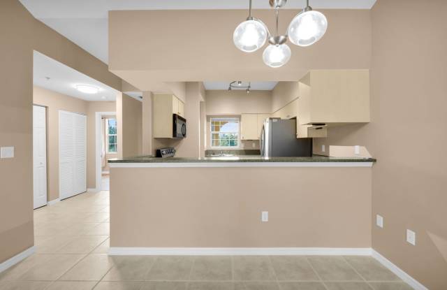 950 Hancock Creek South Blvd photos photos