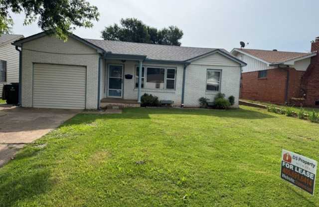 3 bed 1 bath in Chickasha! Cute, clean and ready for move in! photos photos