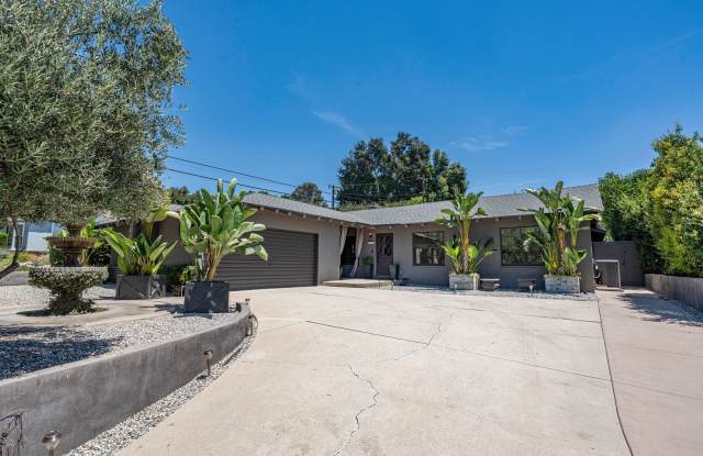 Glendora 4-Bedroom Home with Pool Gallery 1