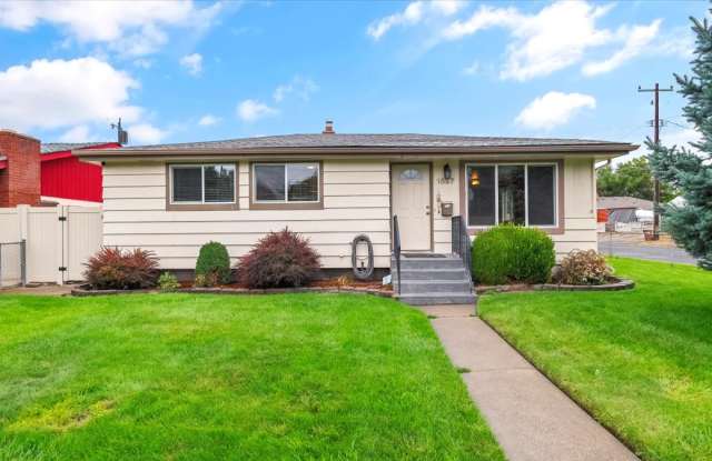 1527 E Rockwell Ave photos photos