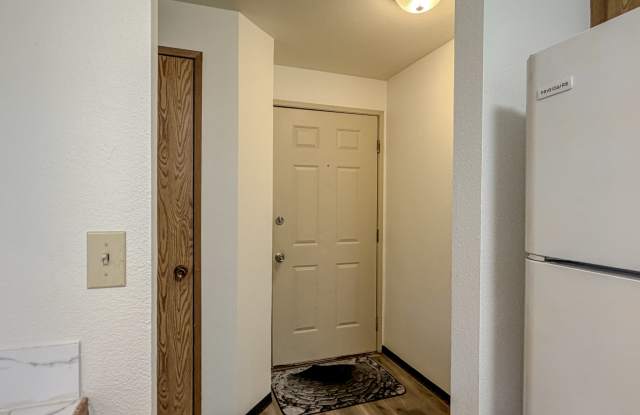 20421 28th Avenue West - B Gallery 4