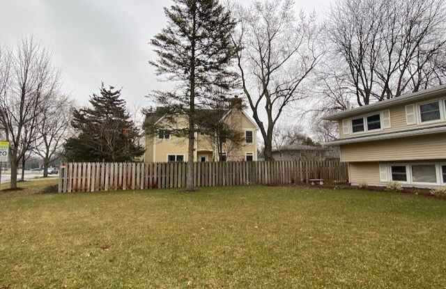 340 Sycamore Drive Gallery 2