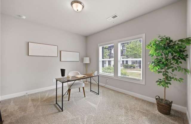 504 Hampton Crossing Gallery 4
