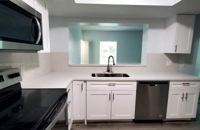 9740 NW 25th Street N/A, Sunrise, FL 33322 - 2708 photos photos