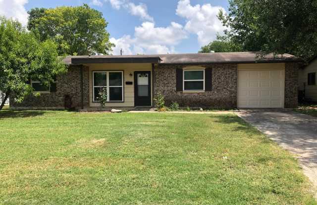 626 AVIATION AVE - 626 Aviation Avenue, Schertz, TX 78154 626 AVIATION AVE - 626 Aviation Avenue, Schertz, TX 78154