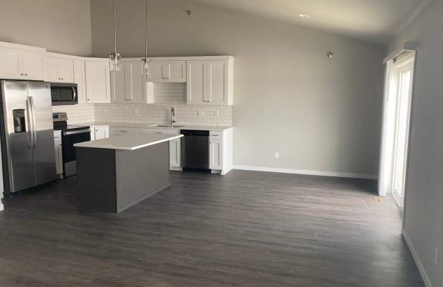3 Bed 3 Bath Townhome photos photos