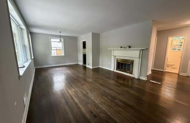 128 WHITMOOR Terrace Gallery 2