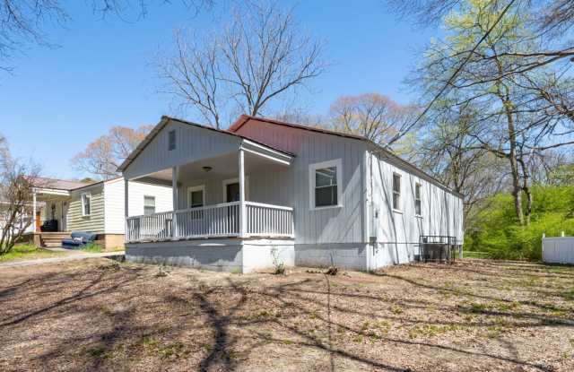 Move-In Ready Modern Makeover! Spacious 4-Bedroom Gem You’ll Love! Gallery 4