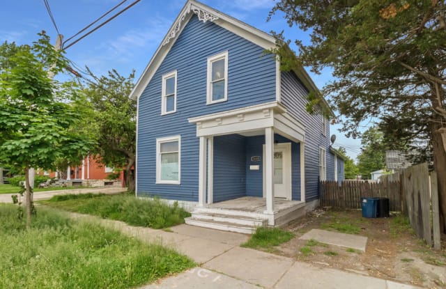 1113 8th St - 1113 8th Street, Port Huron, MI 48060