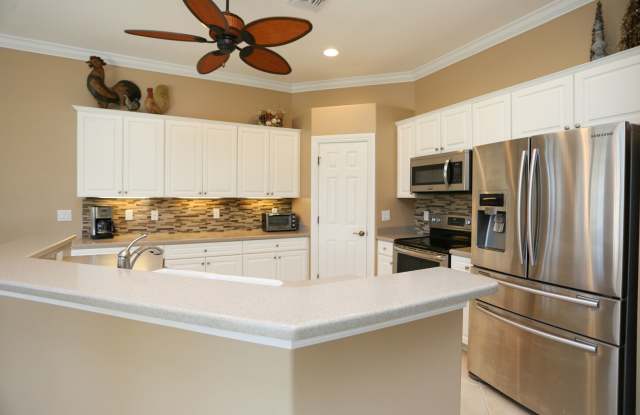 Seasonal Property Available Gallery 4