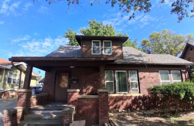 1405 N Walnut St - 1405 North Walnut Street, Danville, IL 61832
