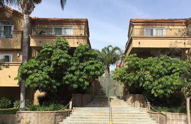 6921 Hazeltine Ave UNIT C - 6921 Hazeltine Avenue, Los Angeles, CA 91405