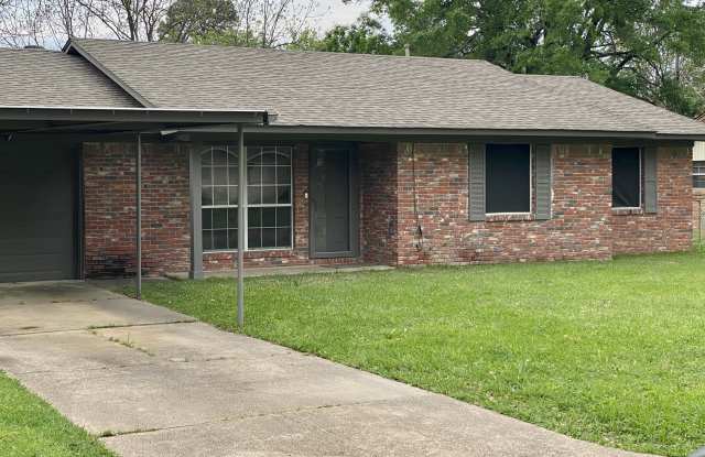 4010 Honeysuckle Lane photos photos