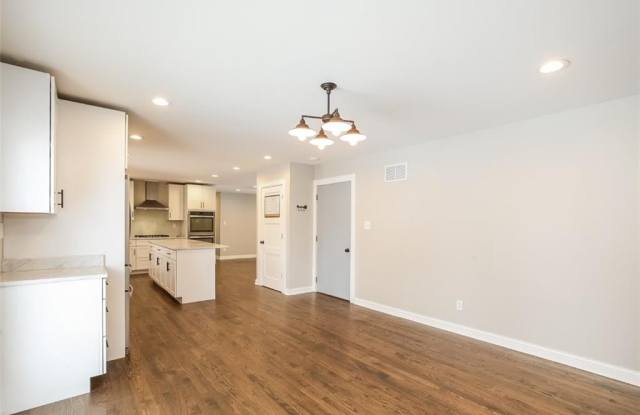 7929 ELM Drive Gallery 4