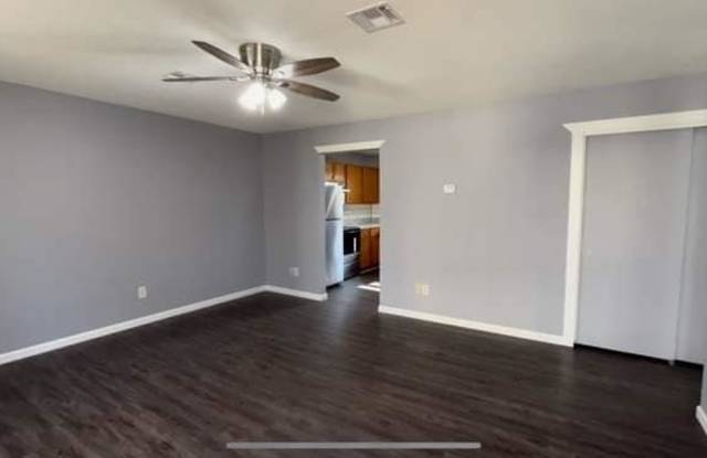 1326 South Everett Avenue Gallery 3