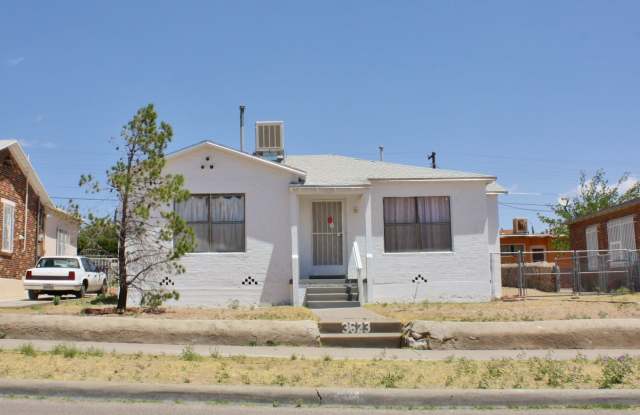 MINUTES FROM FORT BLISS!! - 3623 Jefferson Avenue, El Paso, TX 79930
