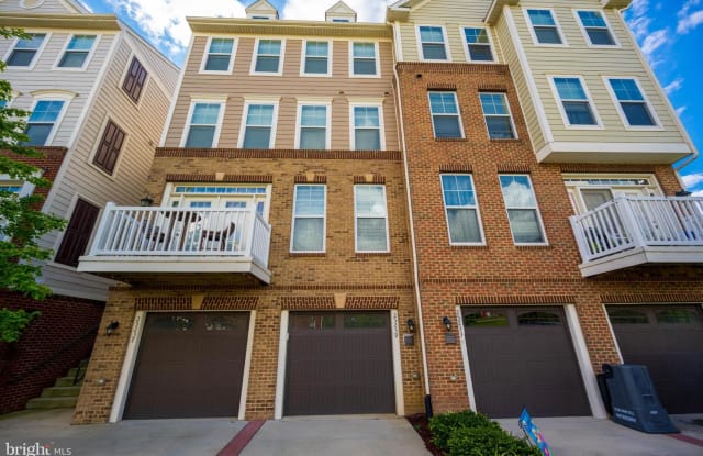 25239 LAURELDALE TER - 25239 Laureldale Terrace, South Riding, VA 20152