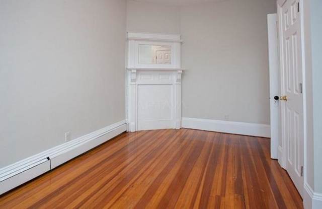 200 Harvard St. photos photos