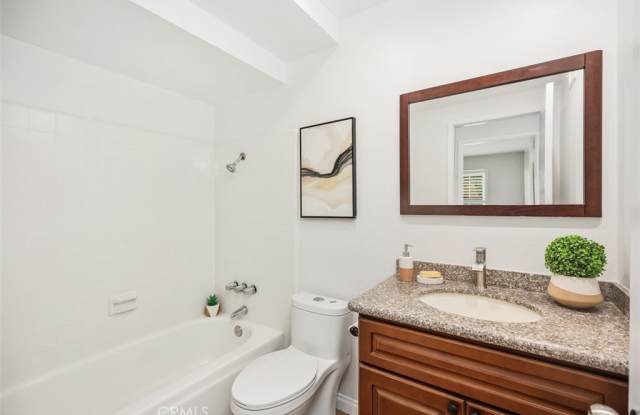 23296 Buckland Lane Gallery 3