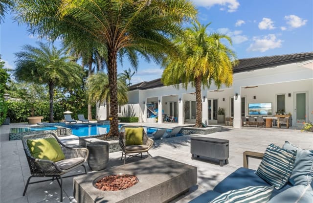 12180 SW 84th Ave - 12180 Southwest 84th Avenue, Kendall, FL 33156