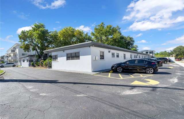 13390 Northeast 6th Avenue - 13390 Northeast 6th Avenue, North Miami, FL 33161