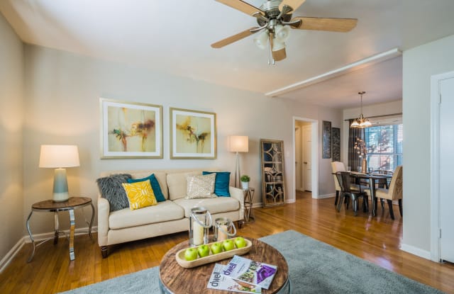 Crestwood Place Apartments photos photos